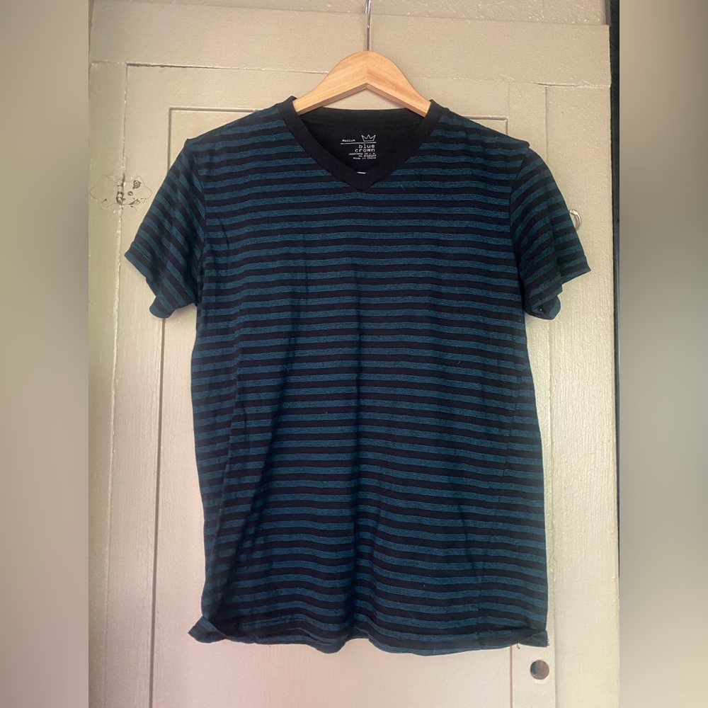 Blue striped shirt blue crown Medium